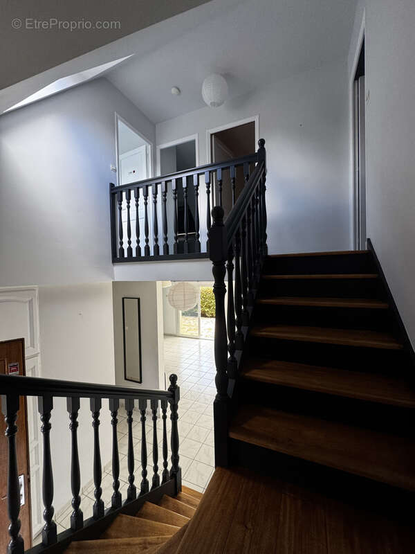 Maison familiale de 138 m2 sur terrain constructible de 1 913 m2 - photo 23
