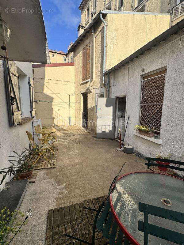 Commerce à CHAMPIGNY-SUR-MARNE