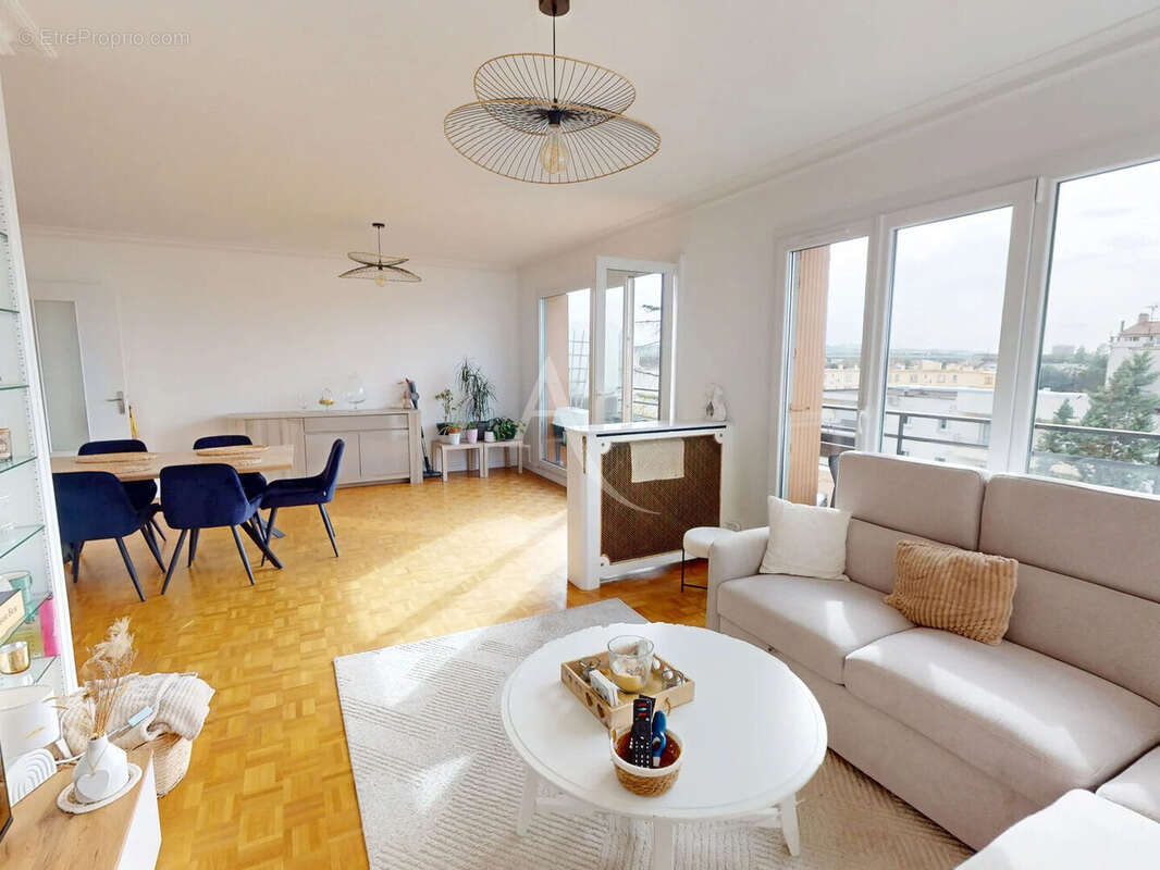 Bondy, Appartement, T4, avec parking et cave - photo 2