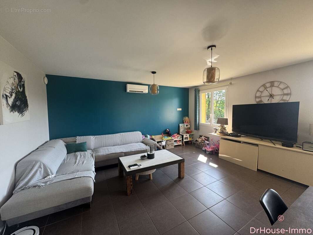 Maison 205 m² à Agonac  - photo 4