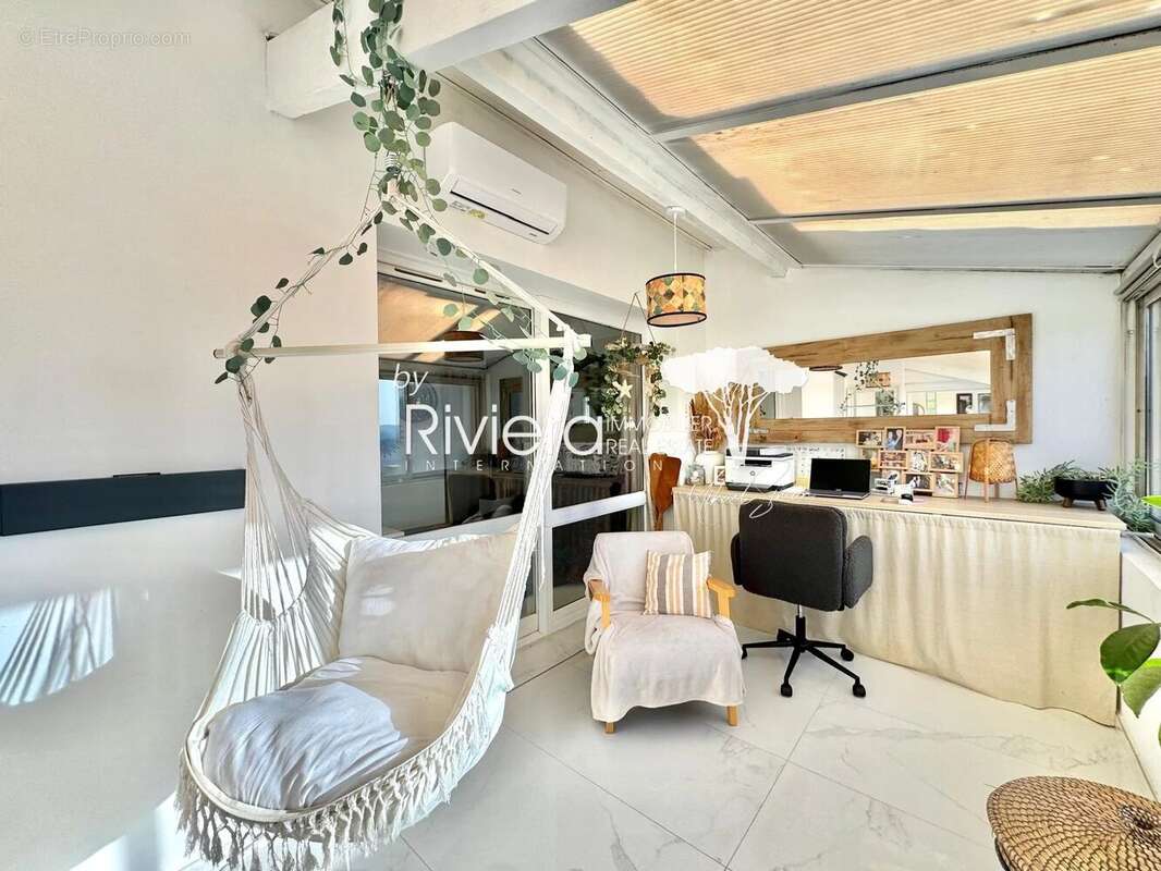 Appartement à LA CROIX-VALMER