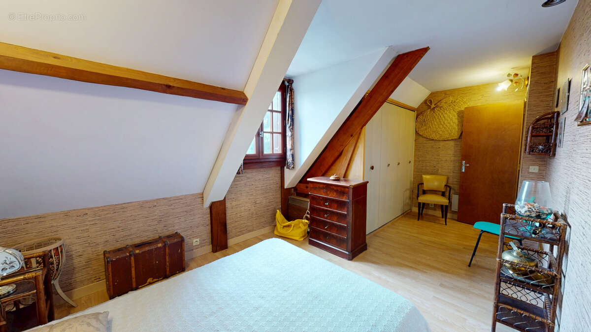 Maison à VILLIERS-SAINT-FREDERIC