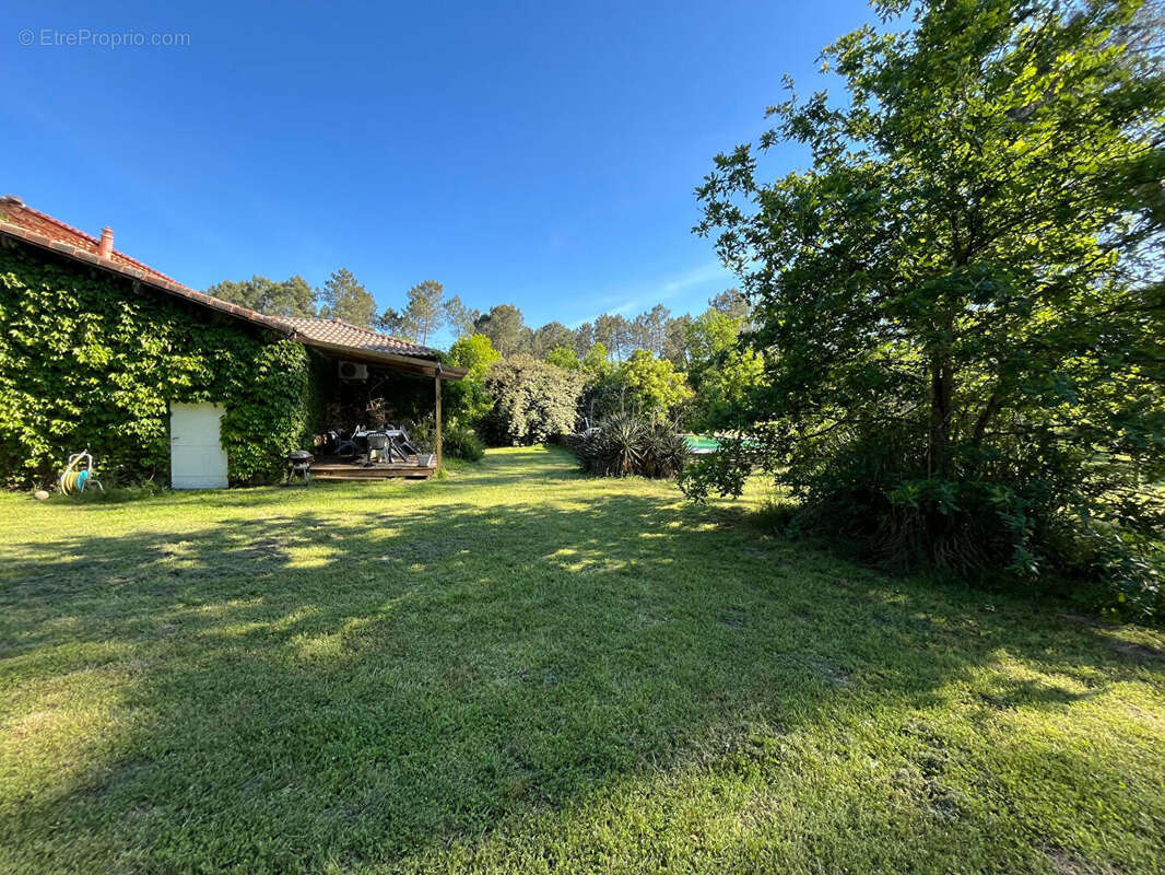 Maison à SAUGNACQ-ET-MURET