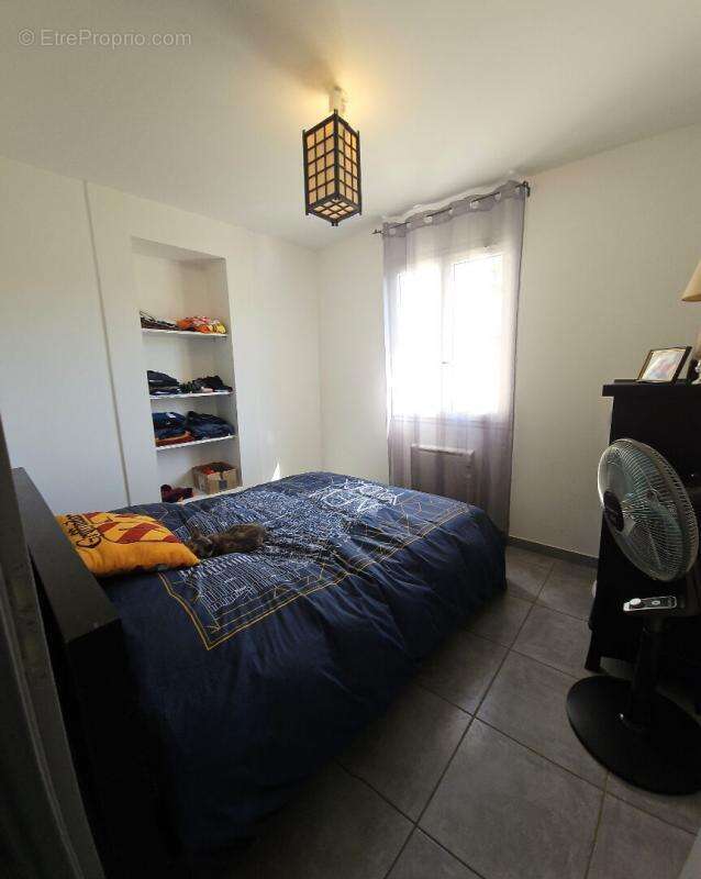 Maison à SAINT-MONTAN