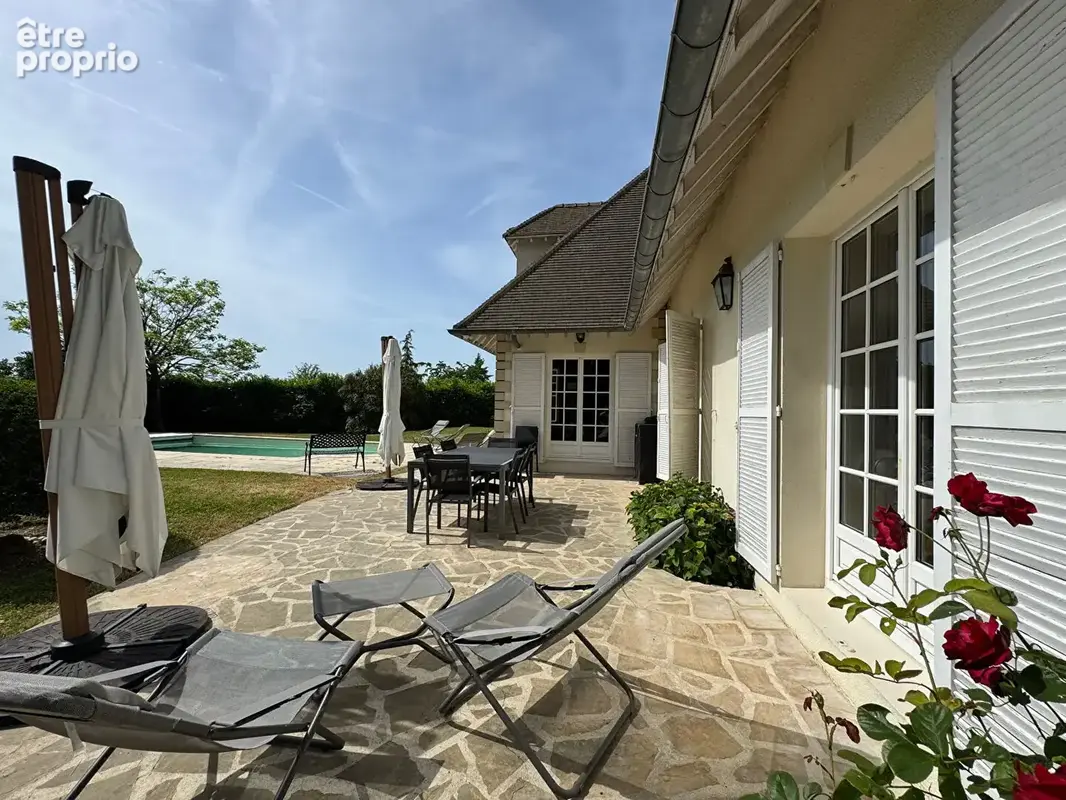 Photo Maison à Saint-Nom-La-Breteche au prix de 1 100 000€