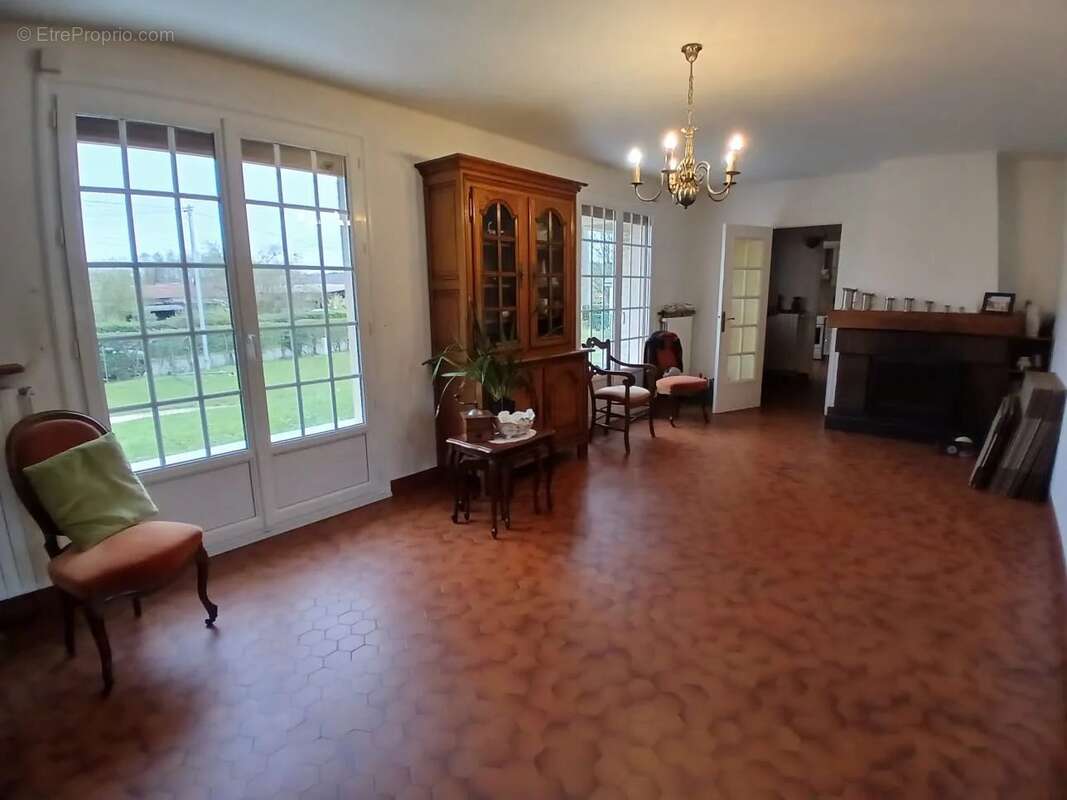 Maison à BEAUMONT-LE-ROGER