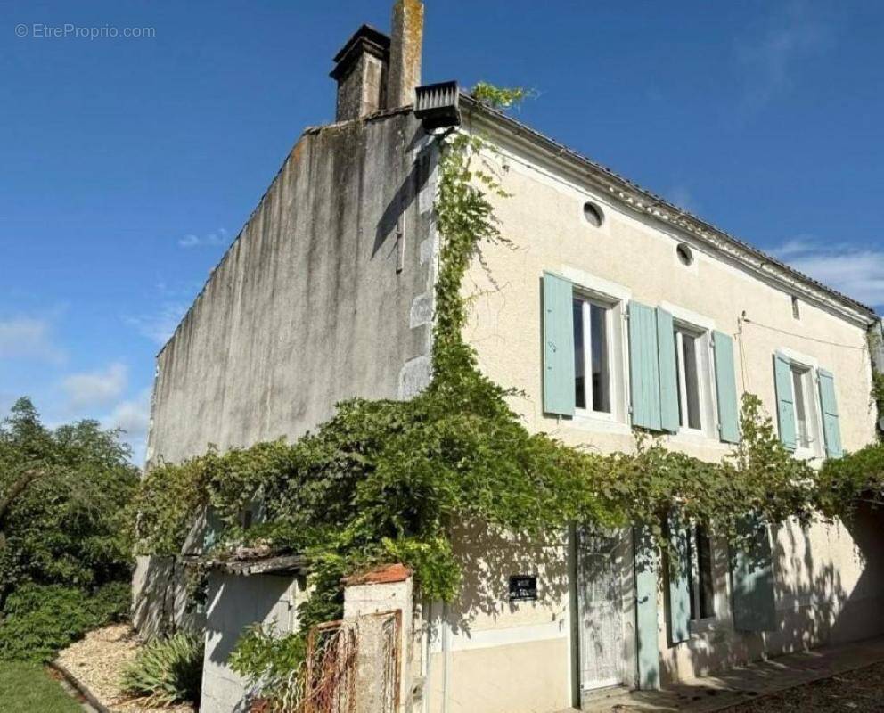 Maison à VILLEFAGNAN
