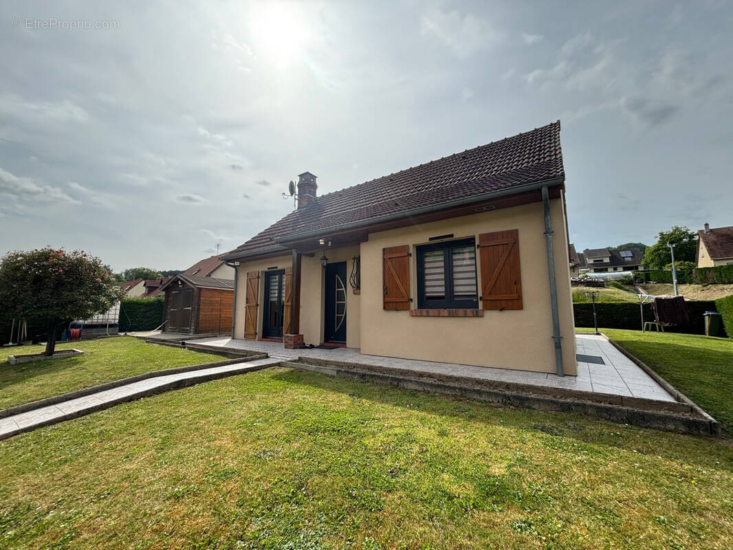 Maison à INCHEVILLE
