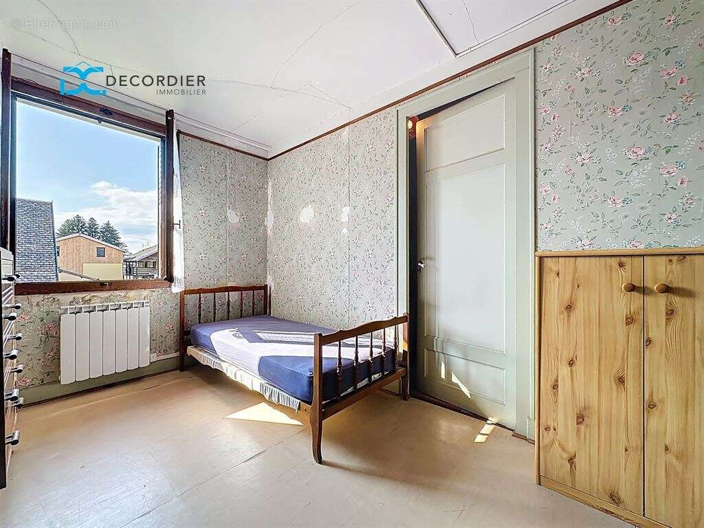 Neuvecelle maison a renover proche lac - photo 17