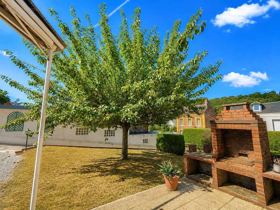  À Vendre – Maison énorme potentiel - photo 5