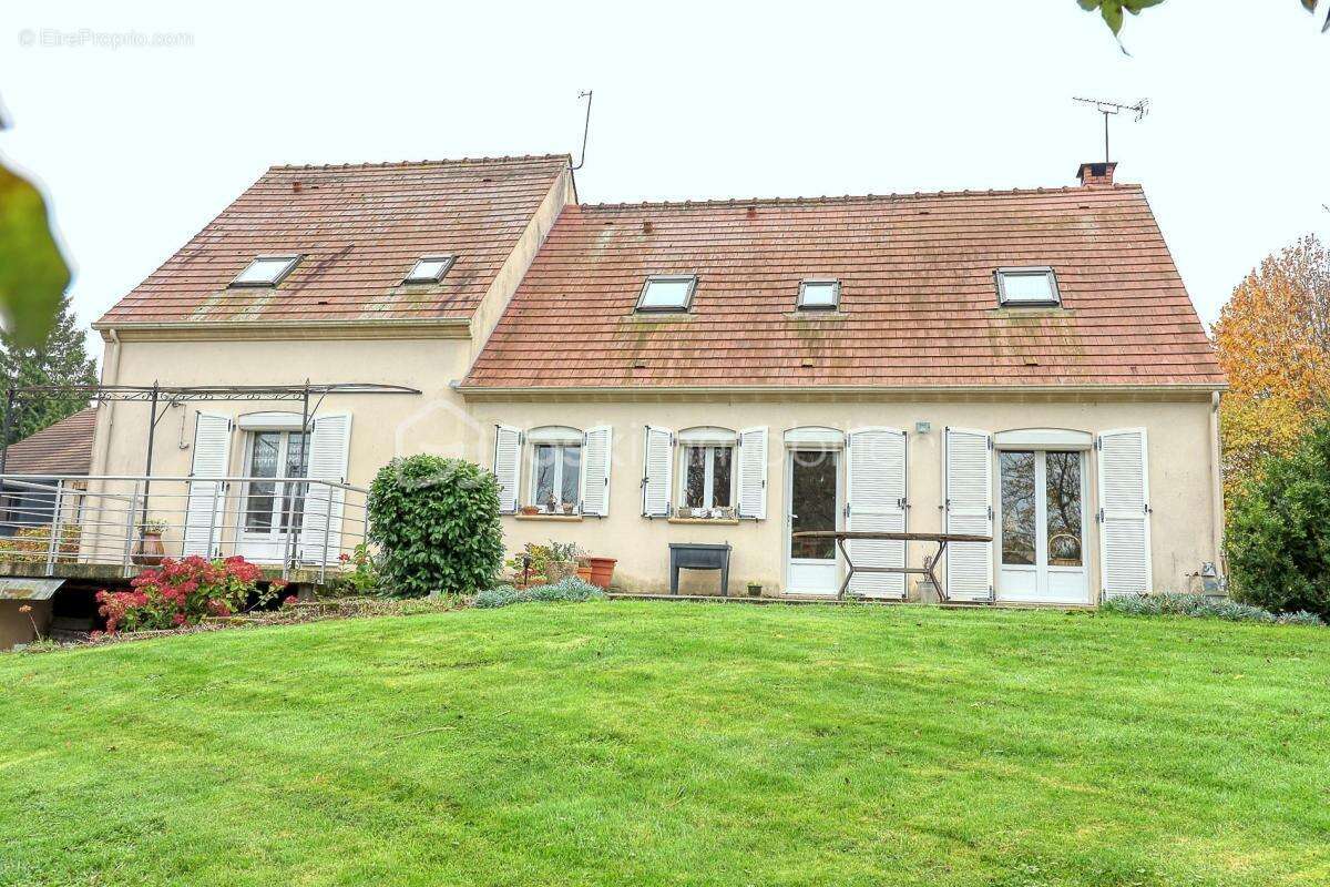 Maison à HODENC-EN-BRAY