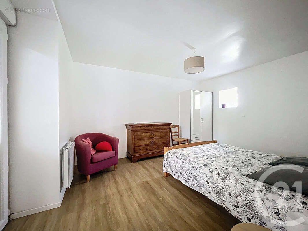 Maison 300 m² à Ploubezre  - photo 7