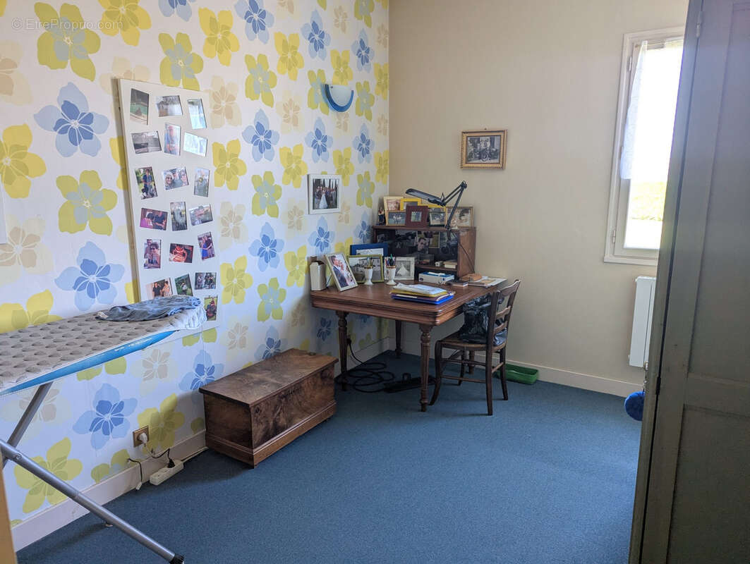 Maison à MONTGIVRAY