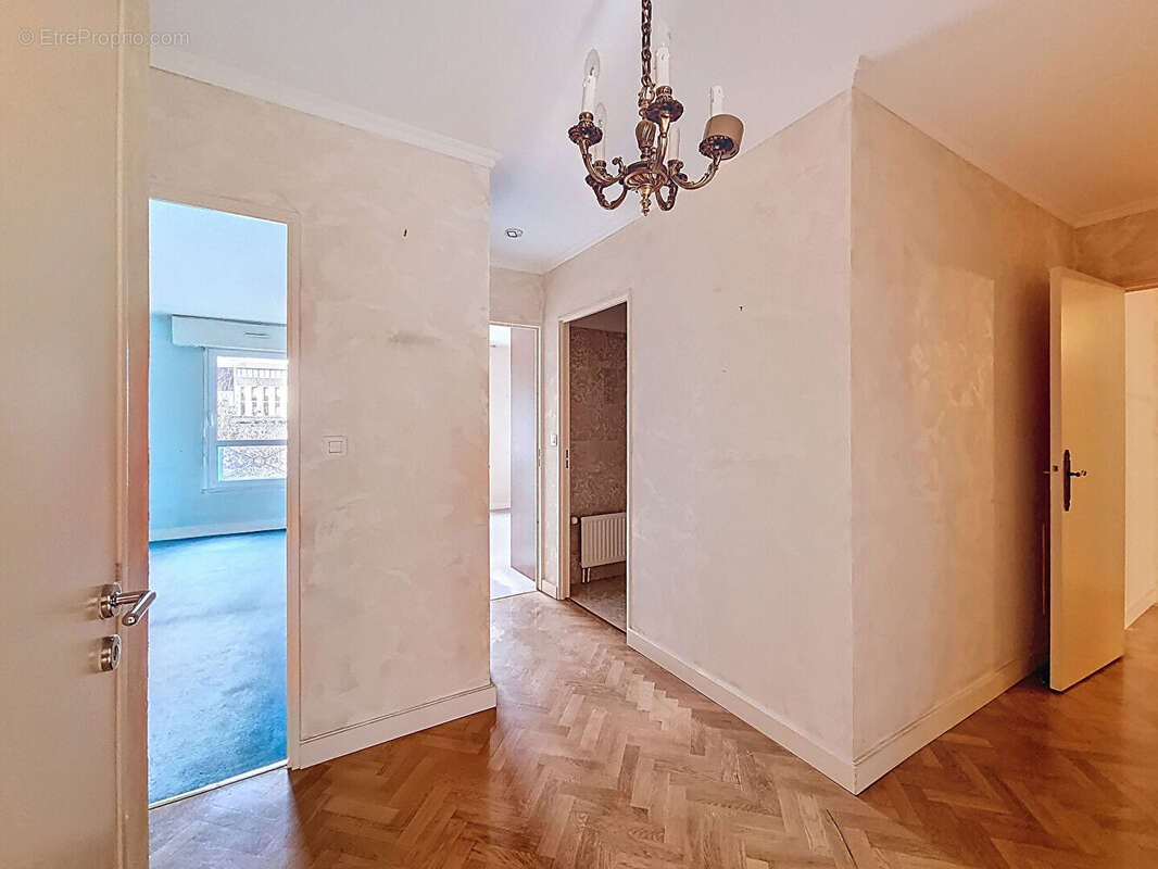 Appartement à CHATILLON