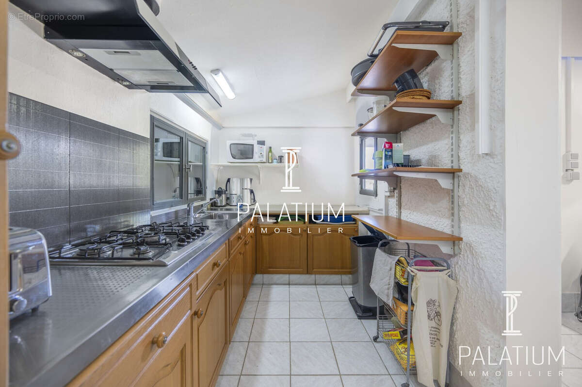 Maison à SAINT-MARTIN-DE-BROMES