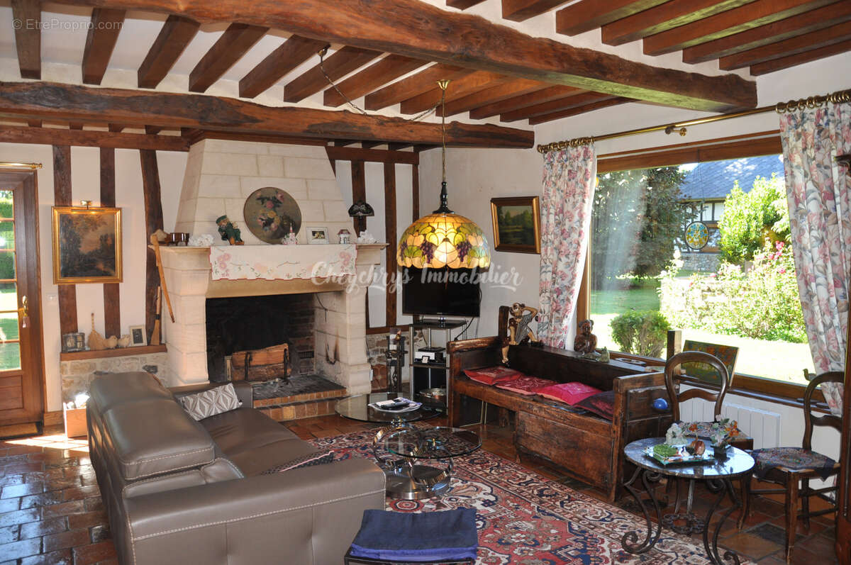 Maison à EQUEMAUVILLE