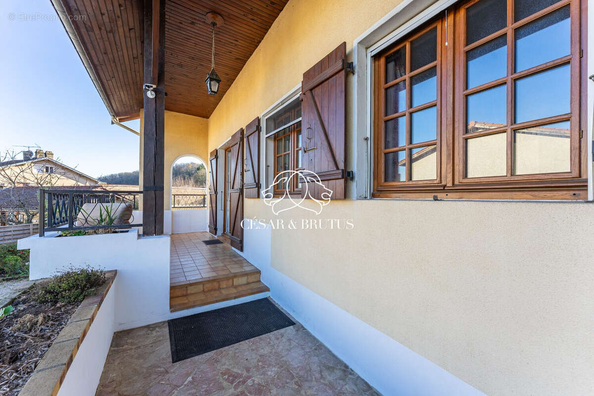 Maison à SAINT-ROMAIN-AU-MONT-D'OR