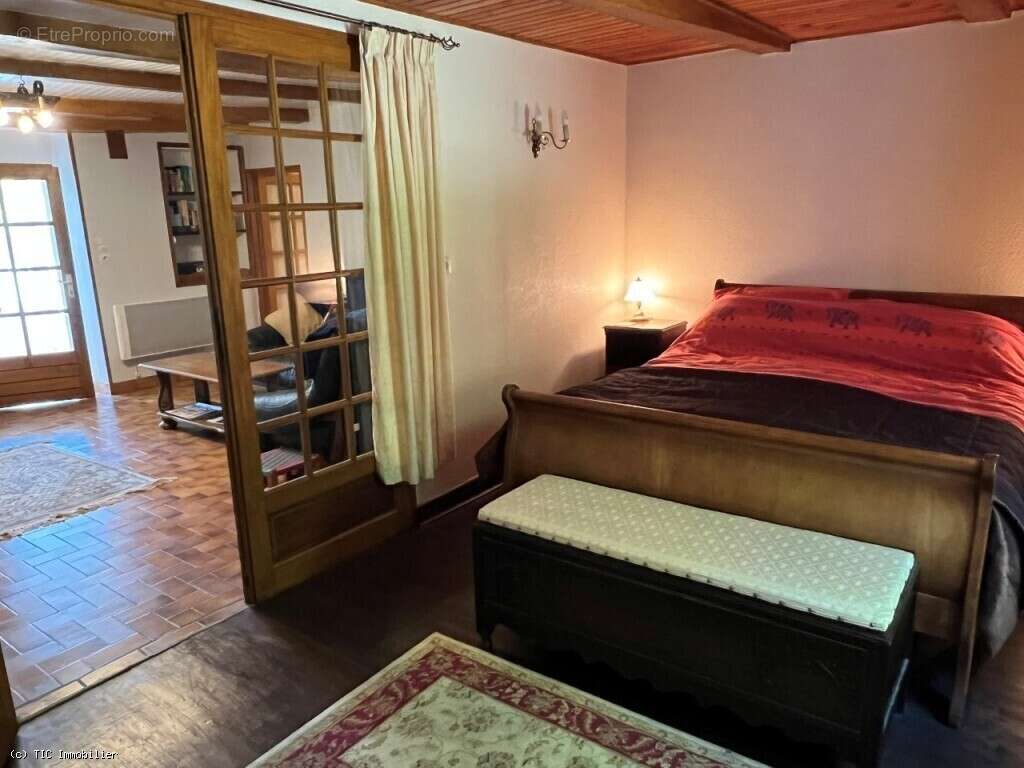 Maison à CHEF-BOUTONNE