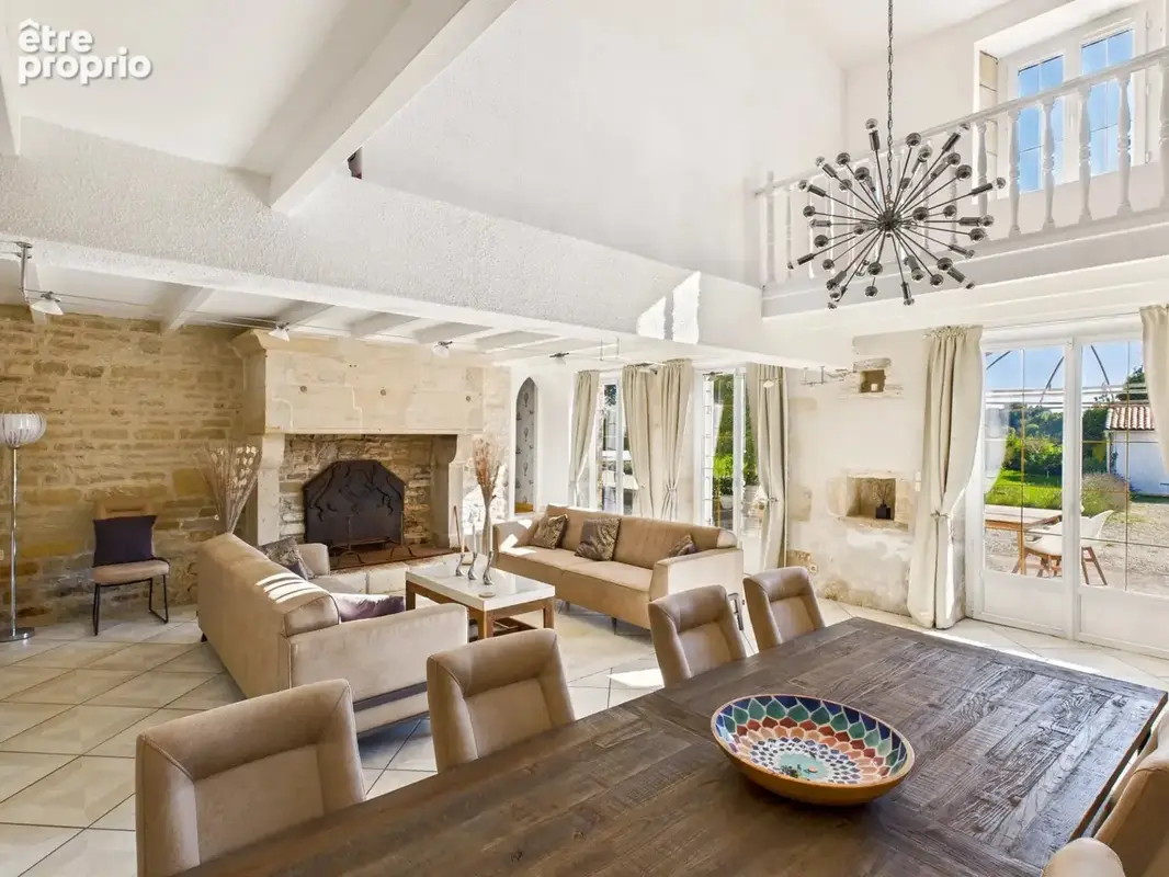 Superbe maison de campagne avec piscine, beaucoup d'espace et un potentiel de revenus - photo 3