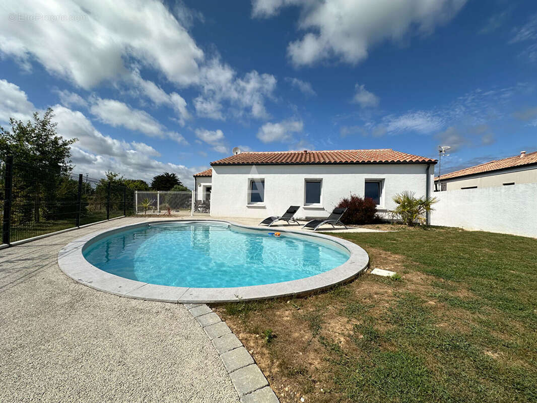 Maison à LE BERNARD