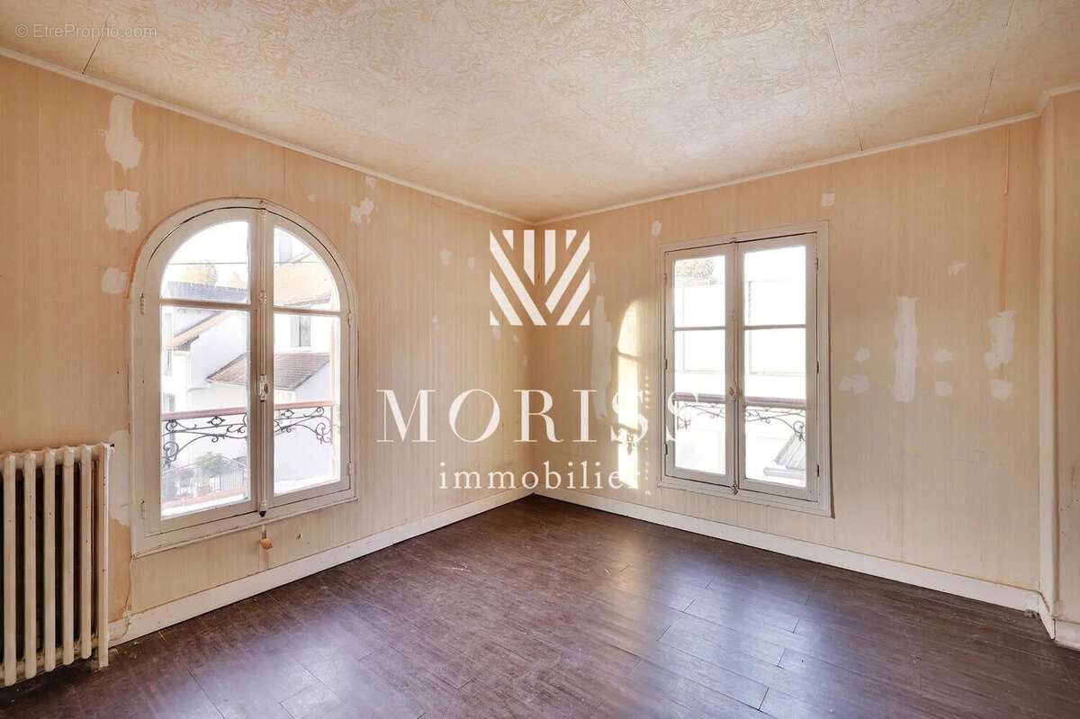 Maison à SAINT-MAUR-DES-FOSSES