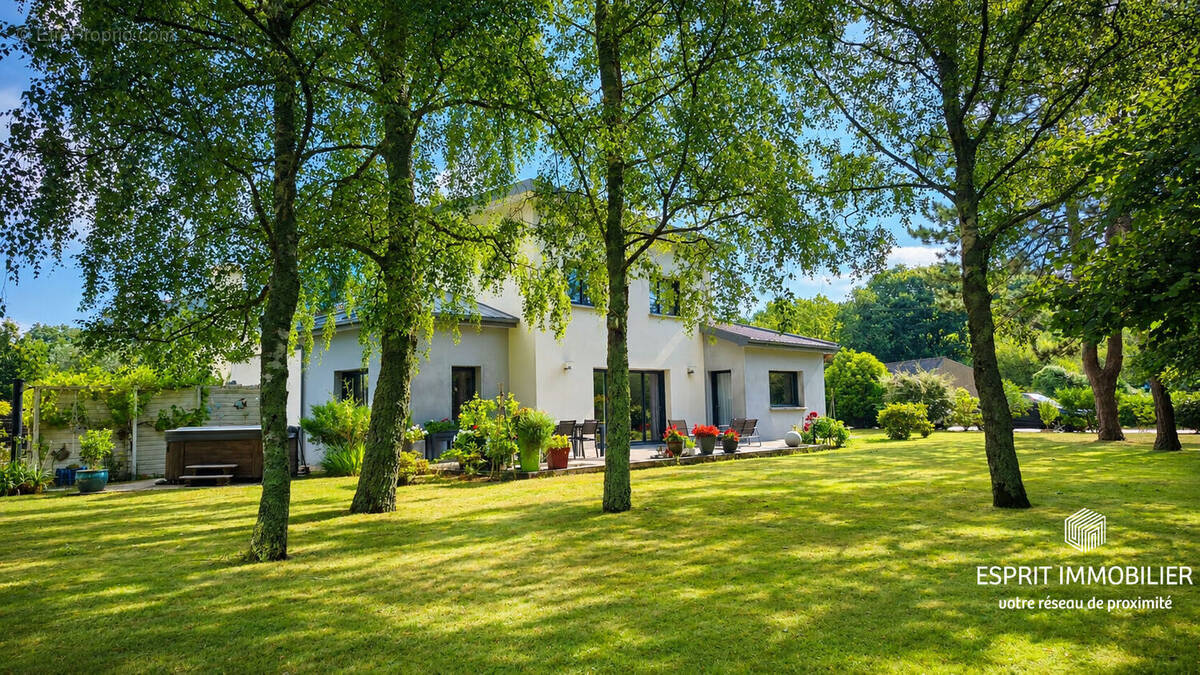 Maison à RIEC-SUR-BELON