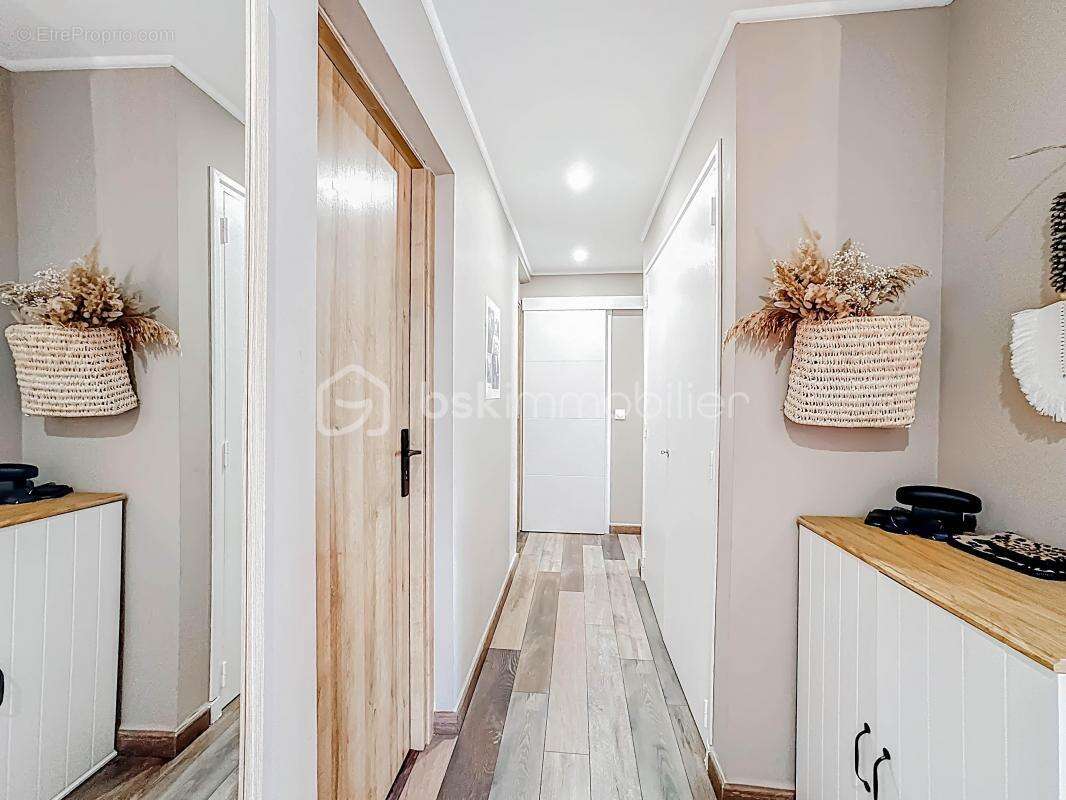*** Magnifique Appartement T4 de 82m2 avec 3 terrasses et parking à PALAVAS *** - photo 5
