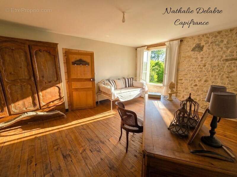 Maison à NANTEUIL