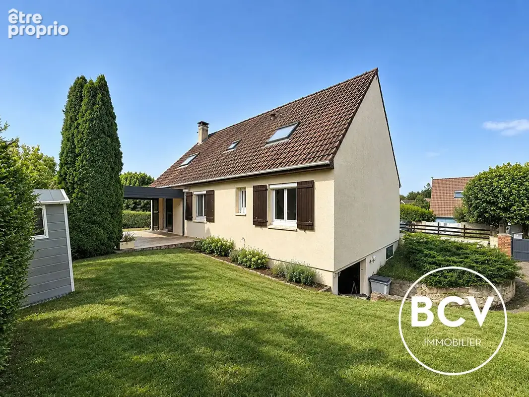 Maison familiale avec jardin et garage - photo 1