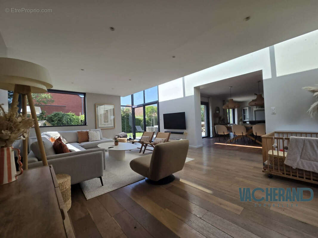 Maison 152 m² à Sailly-Sur-La-Lys  - photo 2