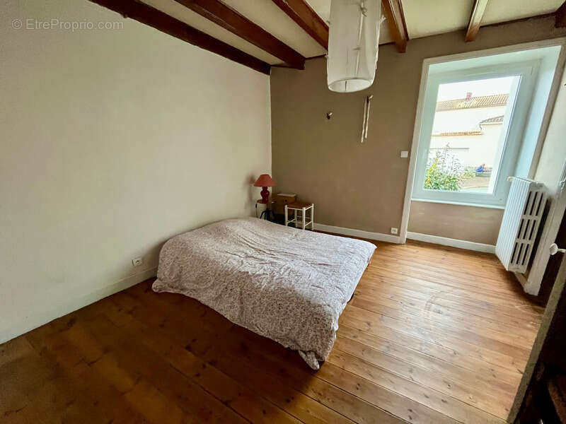 Maison à LA CAILLERE-SAINT-HILAIRE