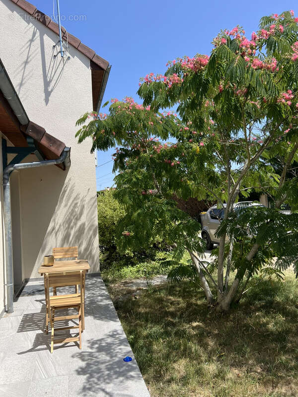 Maison à AMILLY