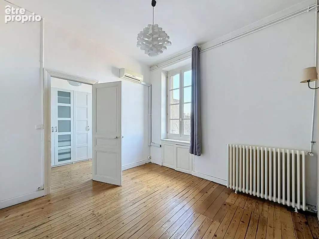 Carcassonne rue Antoine Marty - Appartement de caractère en duplex de 147 m², 3 chambres et faibles charges - photo 3