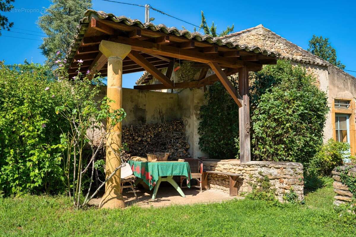 Maison à CHAZAY-D&#039;AZERGUES