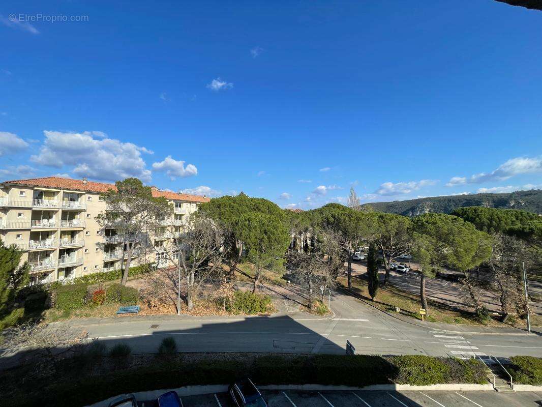 Appartement à GREOUX-LES-BAINS