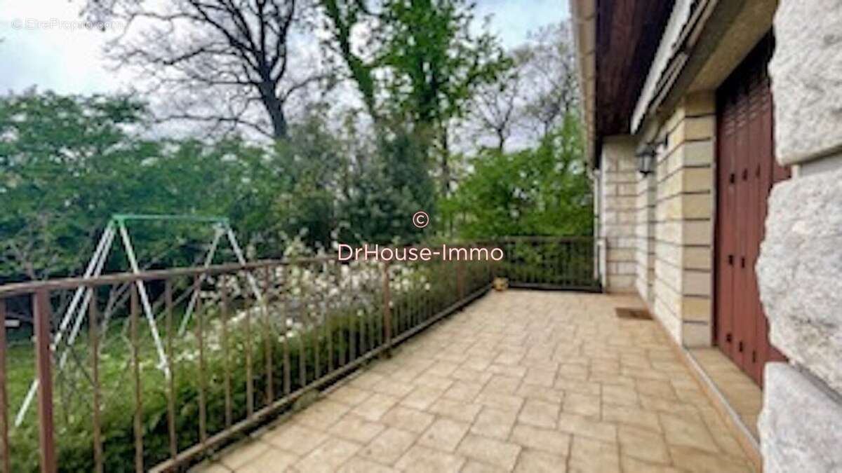 Maison à LES PAVILLONS-SOUS-BOIS