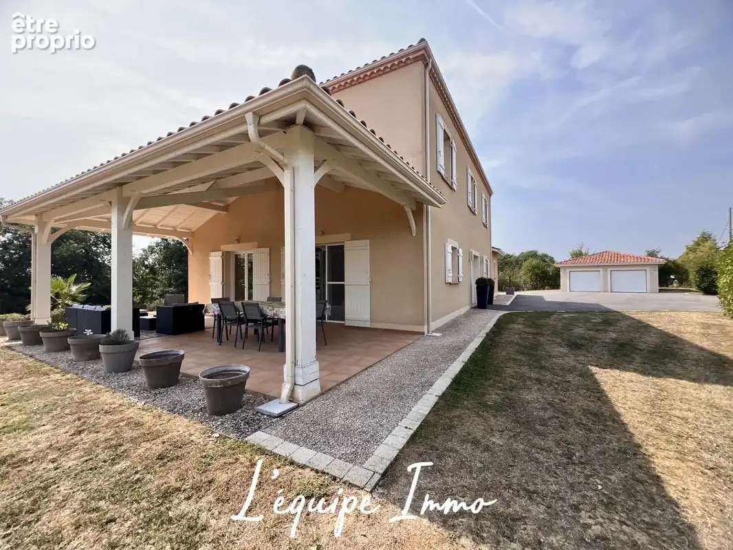 Maison d'exception de 216 m2 avec piscine et double garage sur 3 000 m2   Aubiet - photo 24