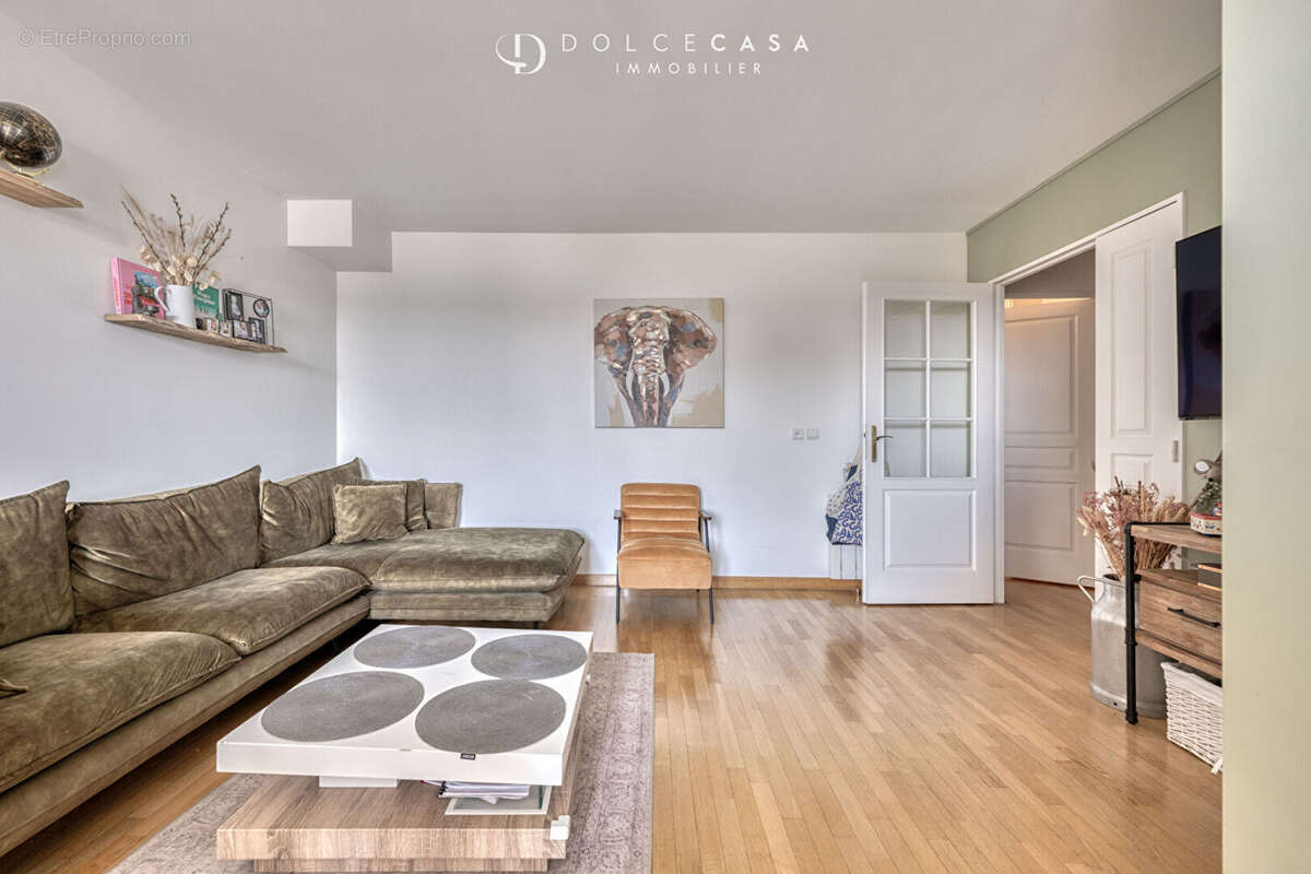 Appartement à LE PERREUX-SUR-MARNE