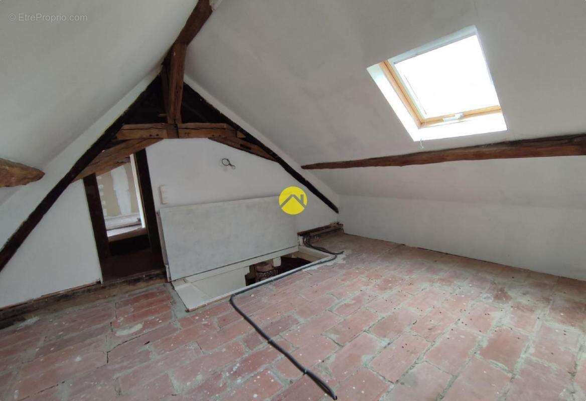 Maison à VAILLY-SUR-SAULDRE