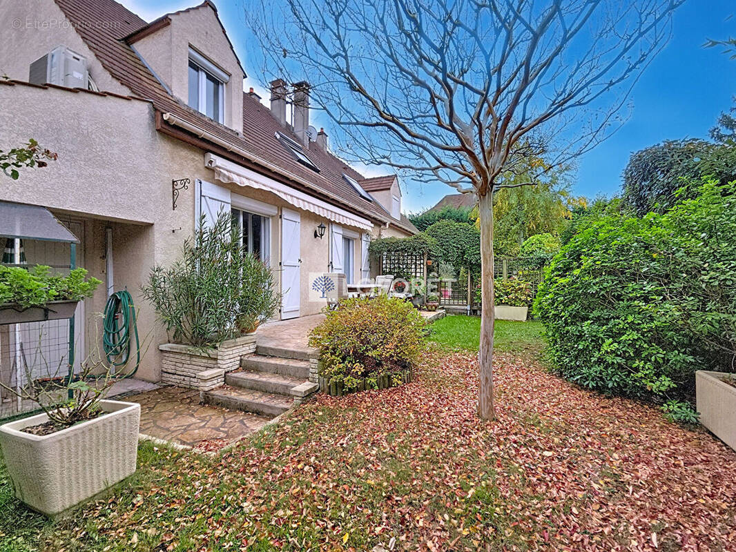 Maison à L&#039;HAY-LES-ROSES