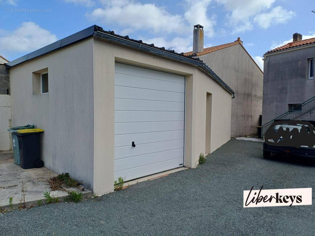 Parking à LA TREMBLADE