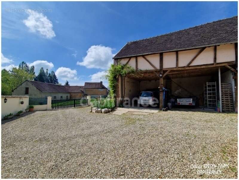 Maison à ARCES-DILO
