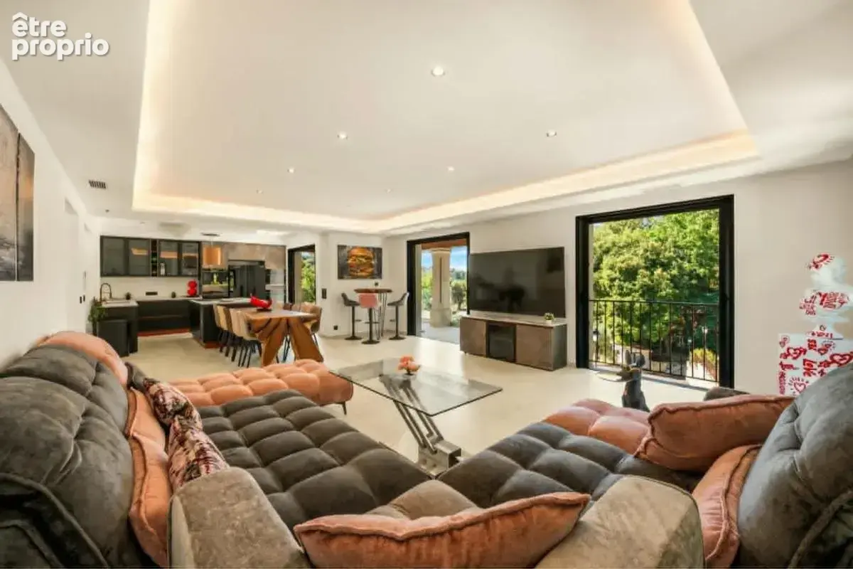 Villa renovee de 300m2 - 06330 roquefort-les-pins - photo 4