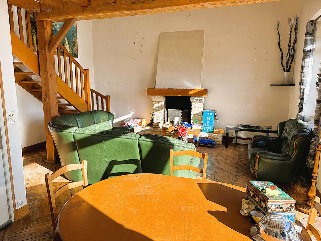 Maison à BEAUVILLIERS