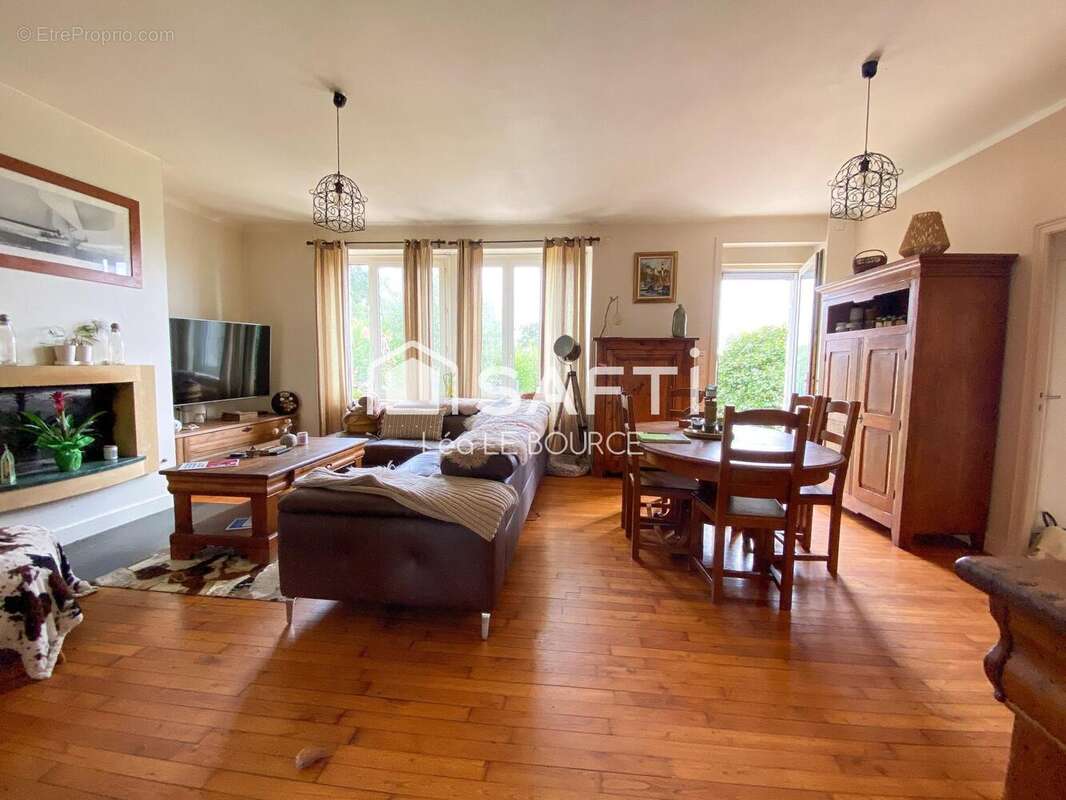 Photo 3 - Maison à ERGUE-GABERIC