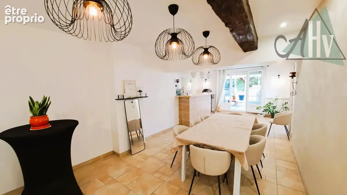 PONT SUR YONNE (89) - Belle maison de charme avec 3 chambres, piscine chauffée et grange - photo 8