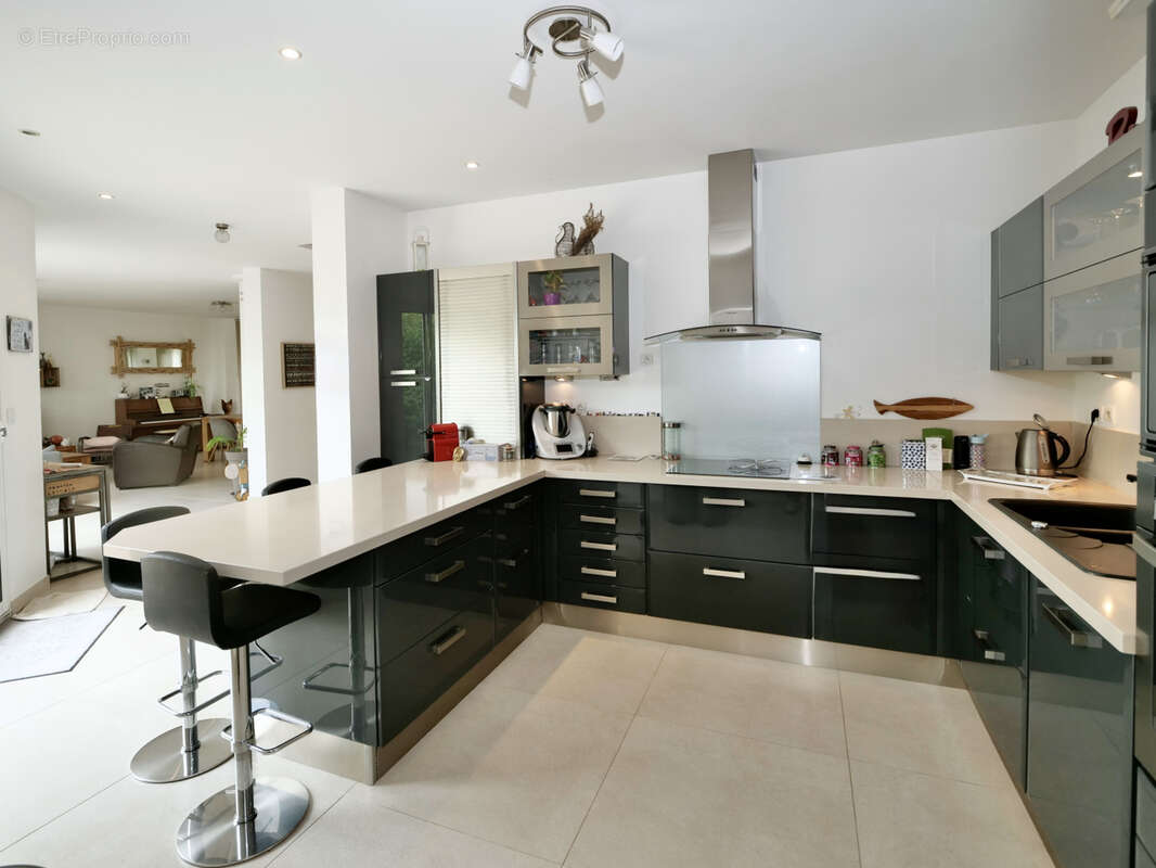 Maison à LIVRY-SUR-SEINE