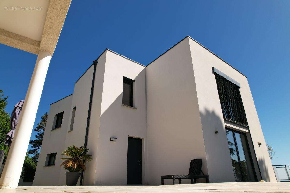 Villa d'exception - 2 suites parentales - 5 chambres - Hamman - Piscine - Garage double Vue panoramique - photo 26