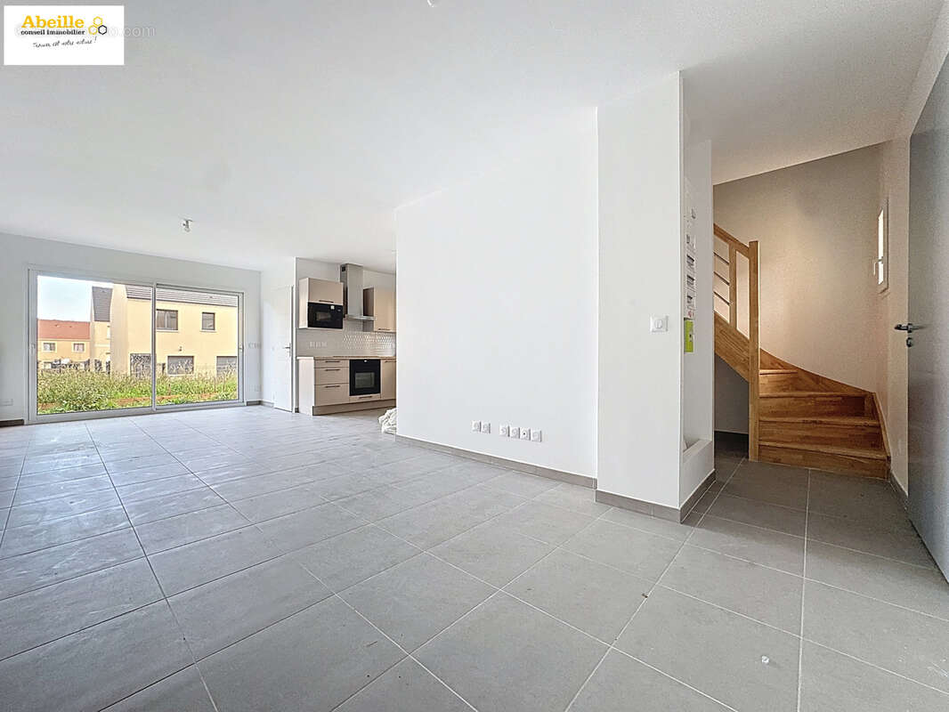 Maison à SAINT-CHERON