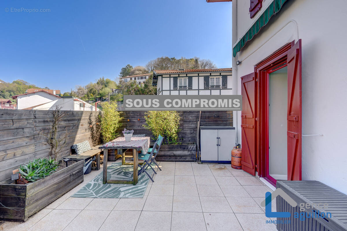Appartement à URRUGNE
